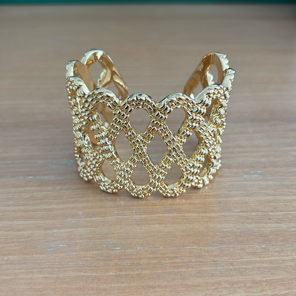 Lily Pulitzer gold tone open link cuff
